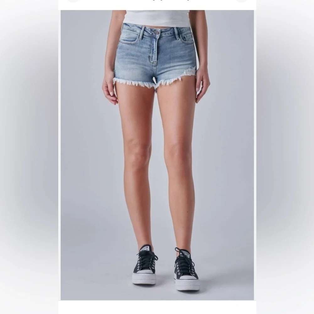 NWT Kenzie Light Blue Denim Shorts